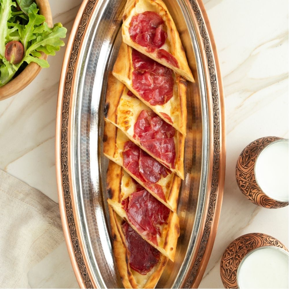 Pastırmalı Kaşarlı Pide